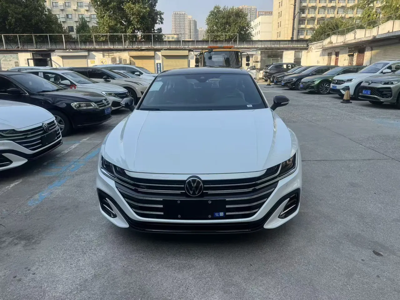 Volkswagen 2026 CC 2.0TSI 380TSI eye-catching 30 million selected automatic gear 3