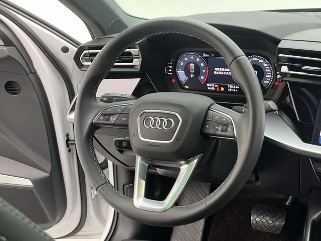 Audi 2025 A3L Limousine 1.5TFSI 35TFSI Flying Premium Automatic 11
