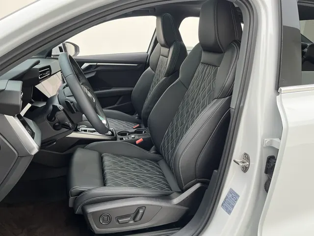 Audi 2025 A3L Limousine 1.5TFSI 35TFSI Flying Premium Automatic 9