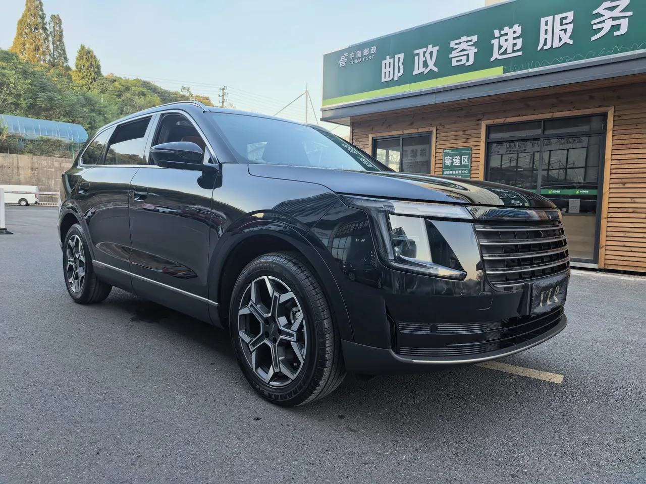 Jetour 2025 X70L 1.5TD luxury 5 automatic gear 3