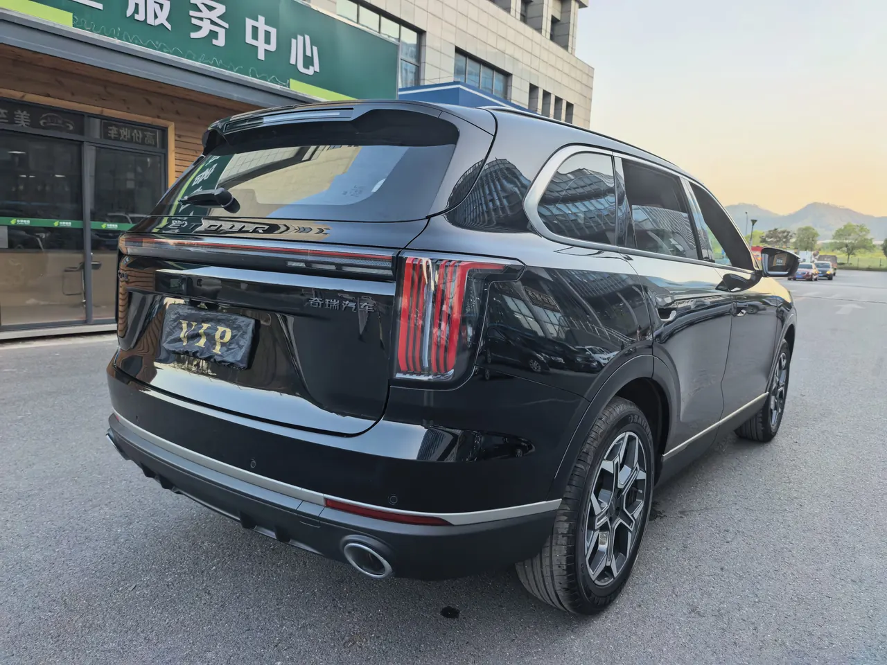 Jetour 2025 X70L 1.5TD luxury 5 automatic gear 5
