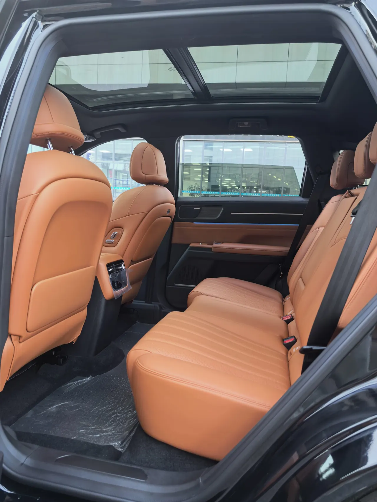 Jetour 2025 X70L 1.5TD luxury 5 automatic gear 8