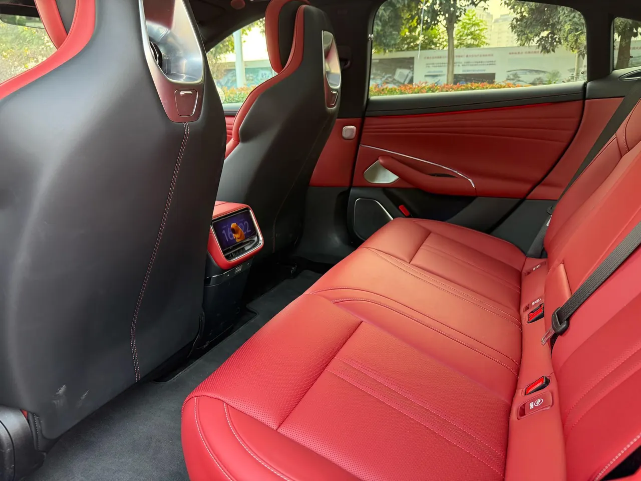 MI 2026 SU7 Standard Edition Automatic Gear 5