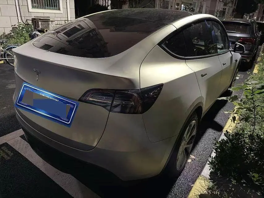 Tesla 2022 Model Y rear-wheel drive version (facelift) automatic gear 2