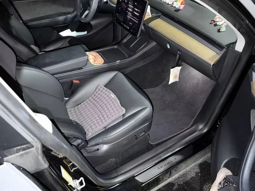 Tesla 2022 Model Y rear-wheel drive version (facelift) automatic gear 5
