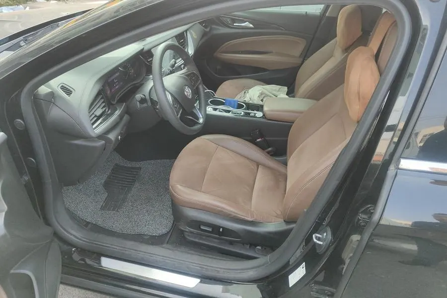 Buick 2022 Regal 1.5T 552T Smart Automatic Gear 2