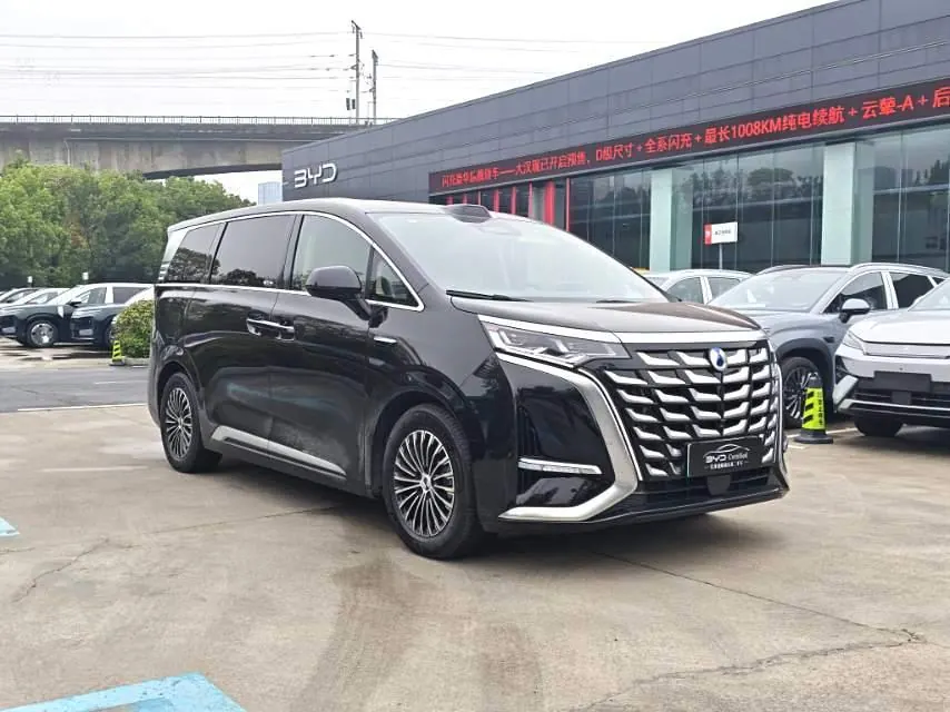 Denza 2025 Denza D9 DM-i 1.5T stepless intelligent driving version 1020 four-wheel drive flagship automatic gear 3