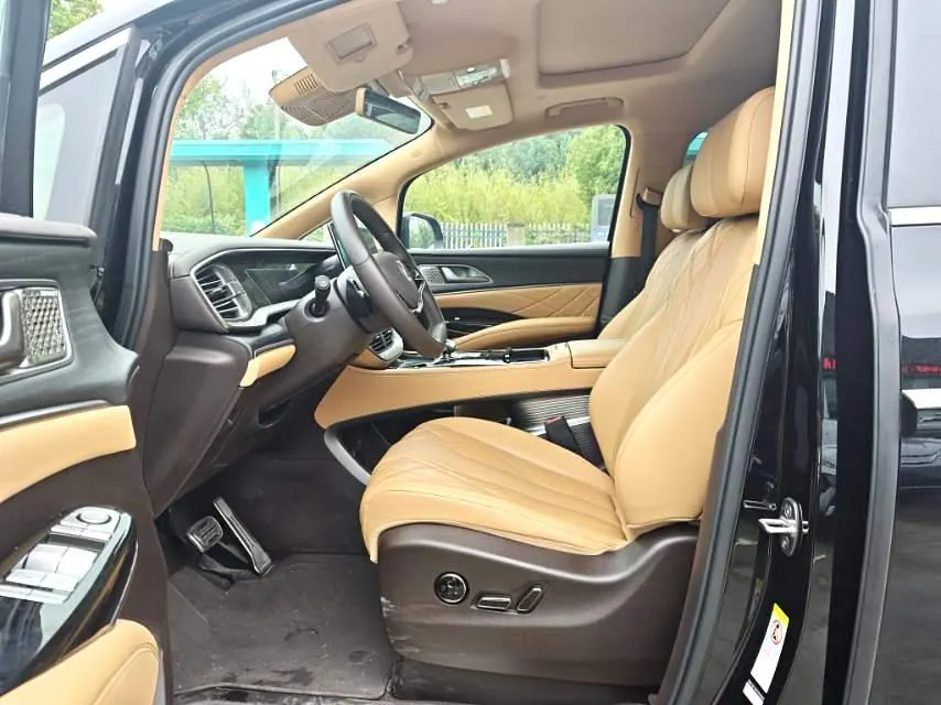 Denza 2025 Denza D9 DM-i 1.5T stepless intelligent driving version 1020 four-wheel drive flagship automatic gear 4
