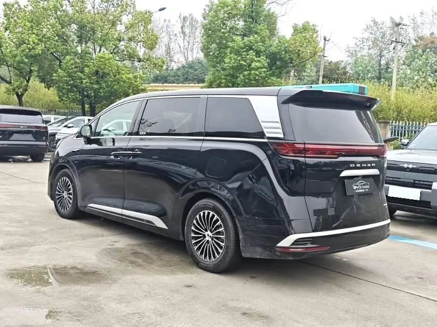 Denza 2025 Denza D9 DM-i 1.5T stepless intelligent driving version 1020 four-wheel drive flagship automatic gear 6