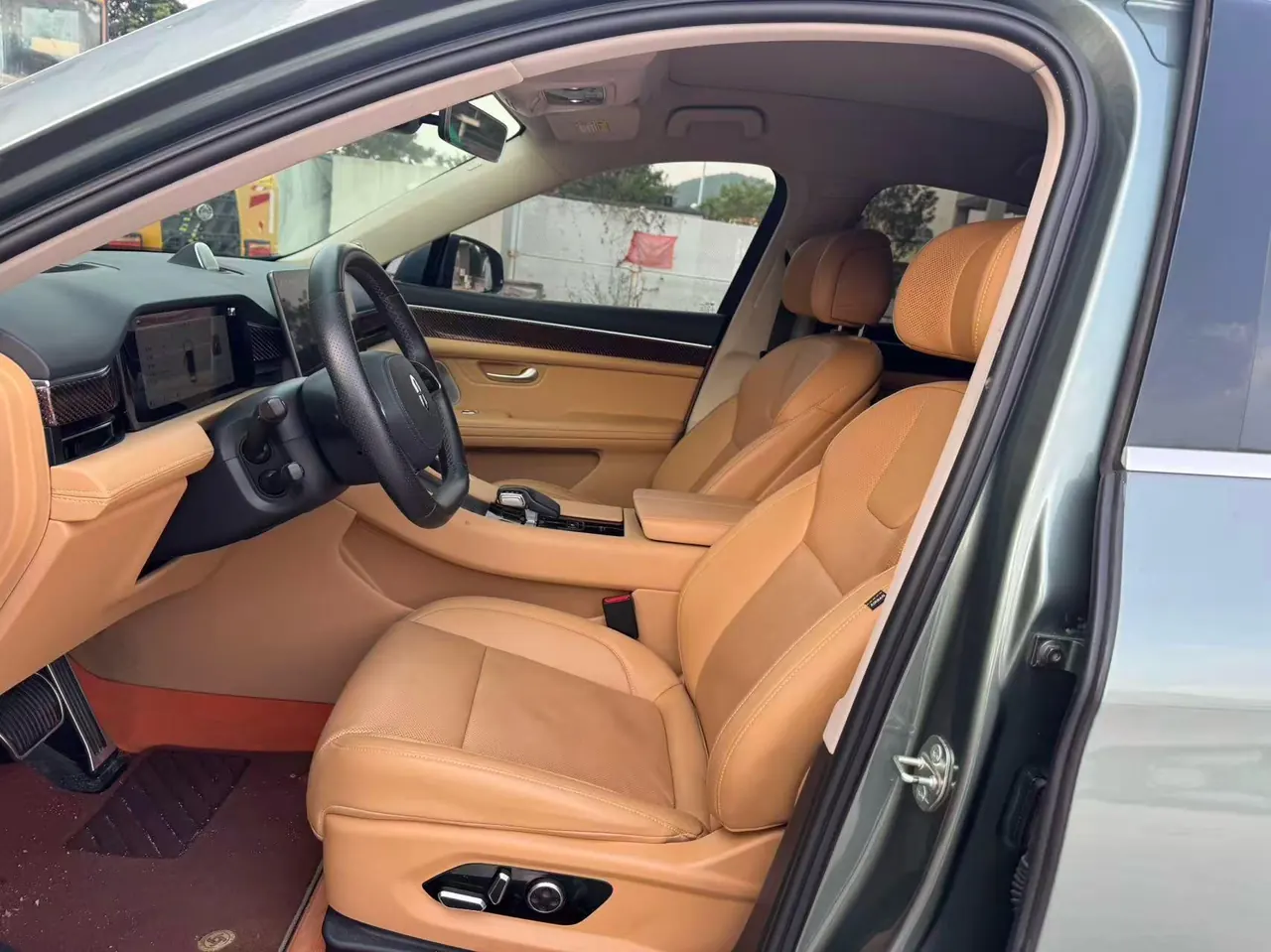 AITO 2022 AITO M5 1.5T Four-wheel Drive to Achieve Automatic Gear 7