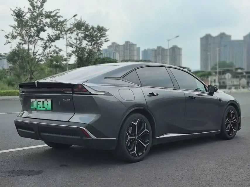 ChangAn Deepal 2023 SL 03 200Max Range-extended Automatic Gear 2
