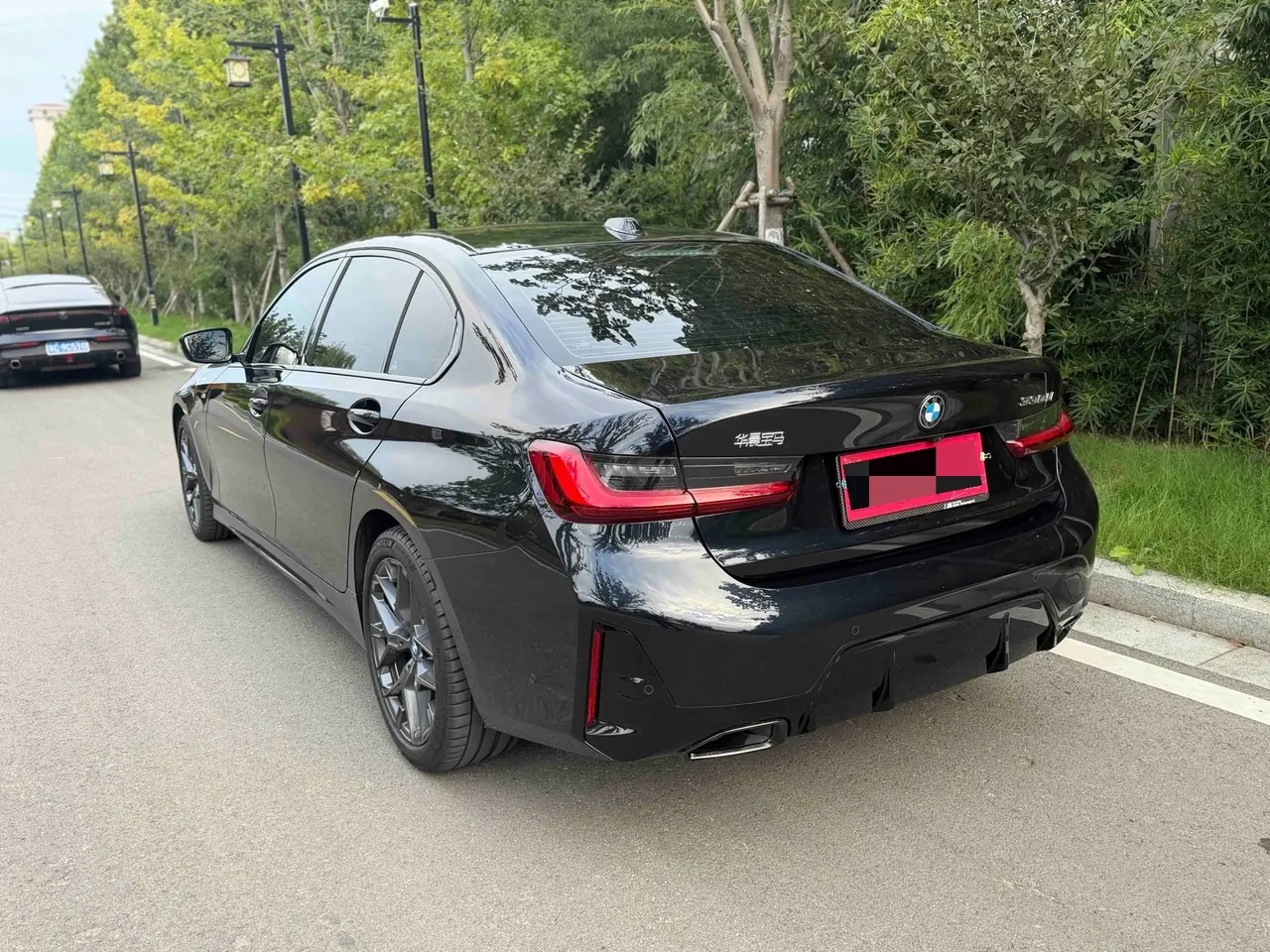 BMW 3 Series 2025 330Li 2.0T M Sports Obsidian Night Suit Automatic Gear 15