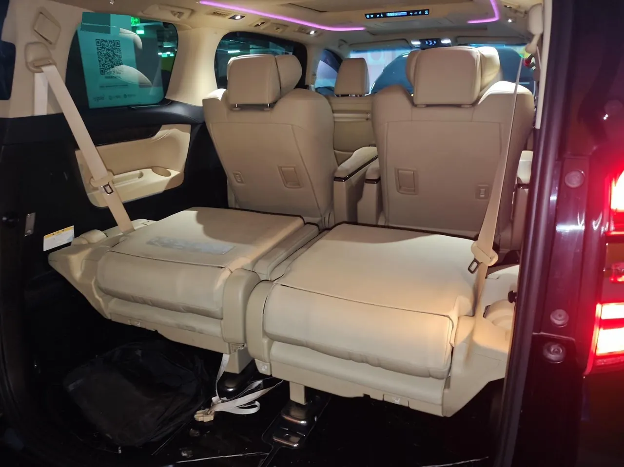 Toyota Wilfa (Imported) 2021 Wilfa 2.5 Stepless Crown HV Extreme Edition Automatic Gear 4