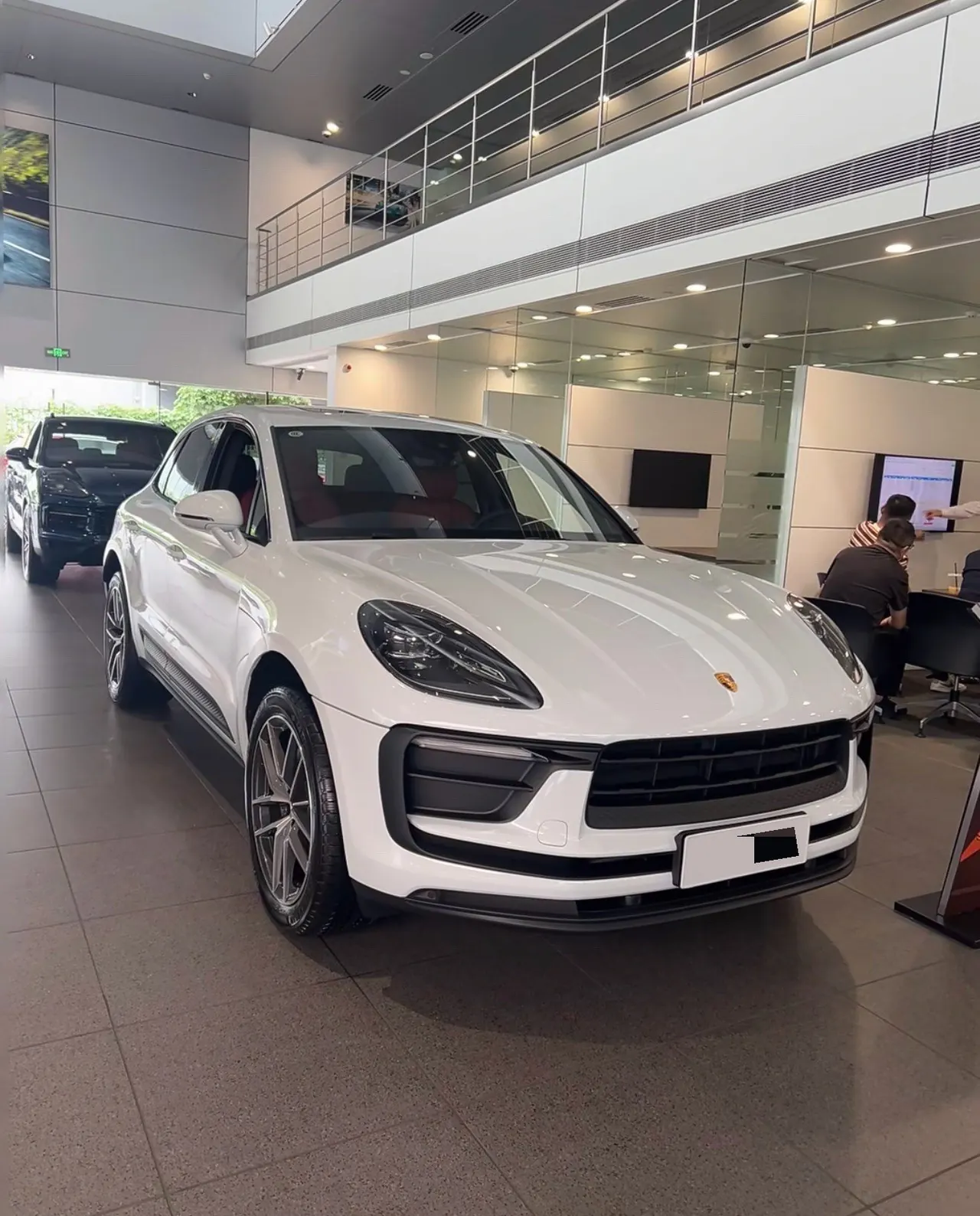 Porsche Macan (Imported) 2026 Macan 2.0T Dream Edition Automatic Gear 2