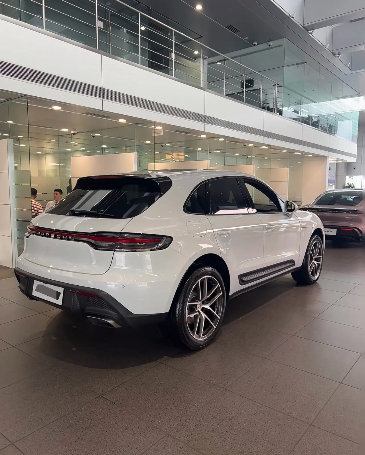 Porsche Macan (Imported) 2026 Macan 2.0T Dream Edition Automatic Gear 4