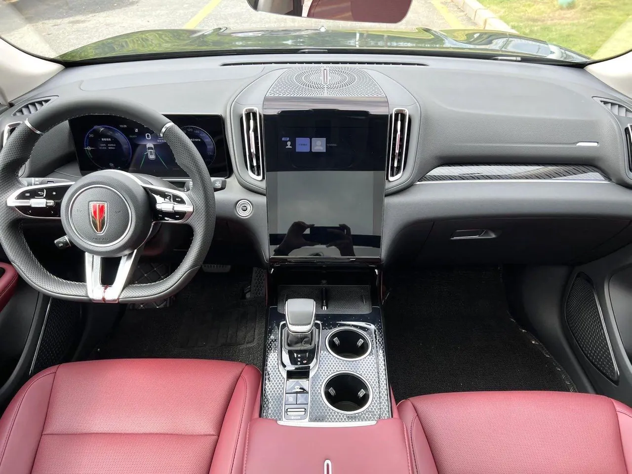HongQi 2025 HS3 PHEV 1.5T 117km Strong Edition Automatic Gear 7