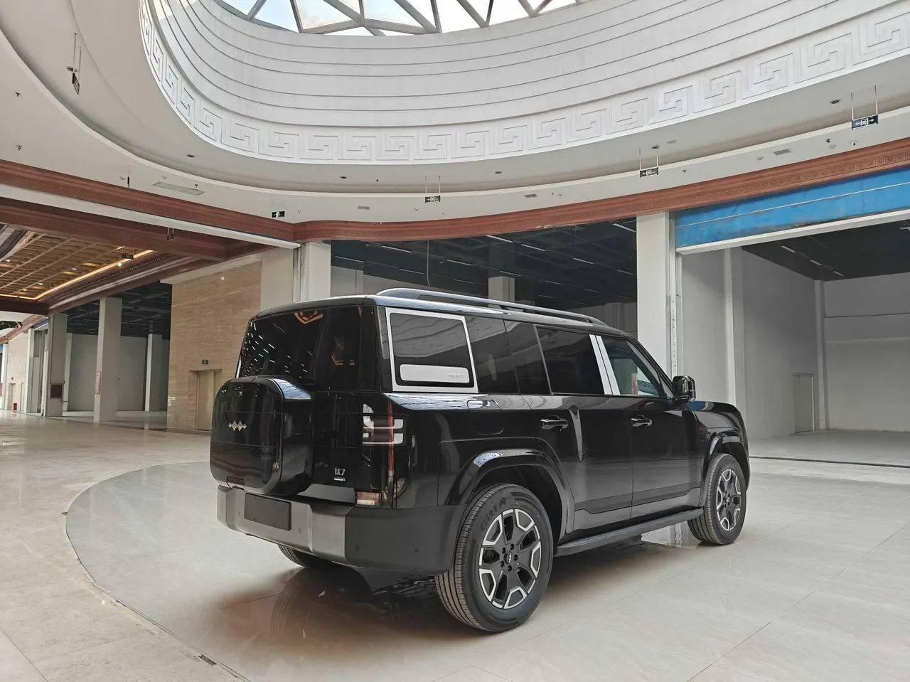 FangChengBao 2025 Titanium 7 1.5T Stepless 200KM Two-Drive Max Edition Automatic Gear 4