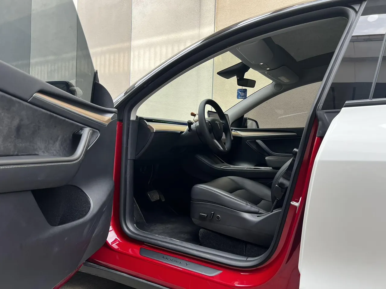 Tesla 2021 Model Y long endurance all-wheel drive version automatic transmission 3