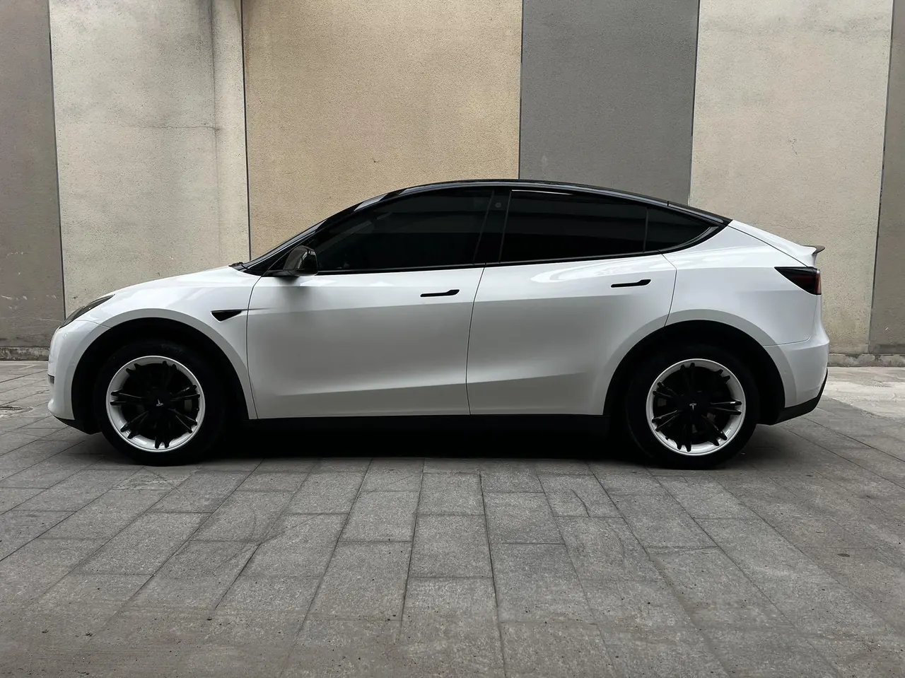 Tesla 2021 Model Y long endurance all-wheel drive version automatic transmission 7