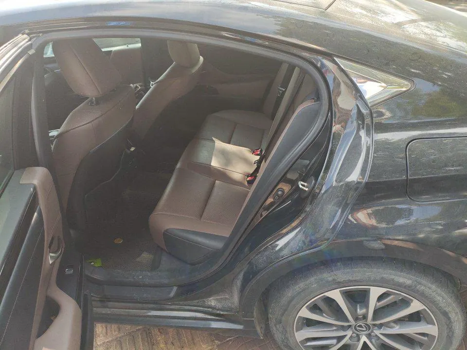 Lexus ES (Imported) 2021 ES200 2.0 Stepless Premium Edition Automatic Gear 7