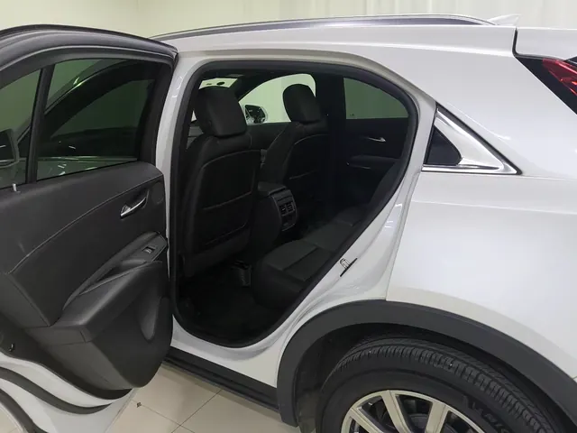 Cadillac 2021 XT4 2.0T 28T Two-Drive Leading Automatic Gear 10