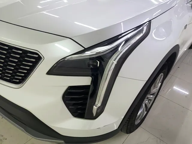 Cadillac 2021 XT4 2.0T 28T Two-Drive Leading Automatic Gear 14