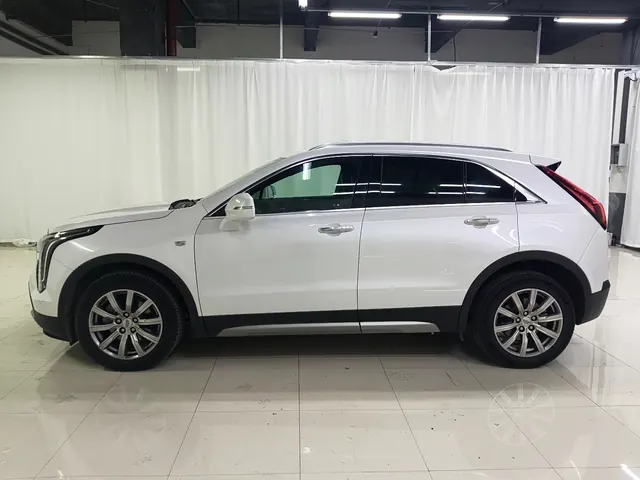 Cadillac 2021 XT4 2.0T 28T Two-Drive Leading Automatic Gear 5