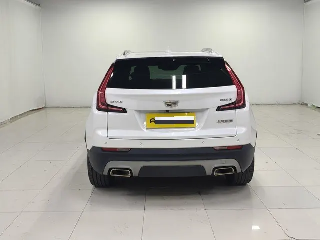 Cadillac 2021 XT4 2.0T 28T Two-Drive Leading Automatic Gear 6