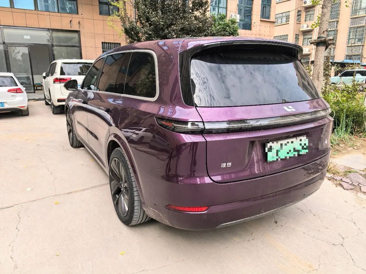 Li 2022 L9 1.5T Max Edition Automatic Gear 6