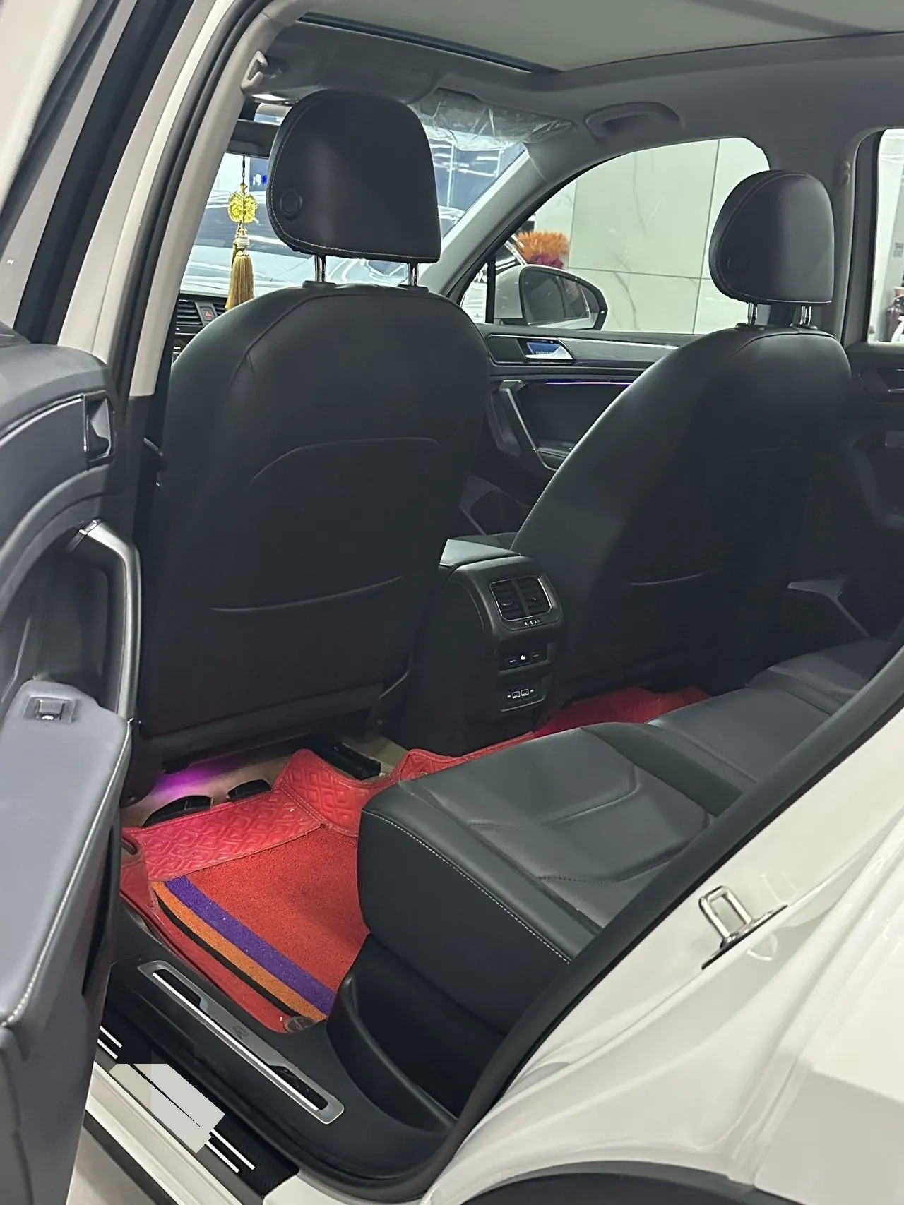 Volkswagen 2021 Tiguan L R-Line 2.0TSI 330TSI Two-Drive Overdrive Automatic Gear 6