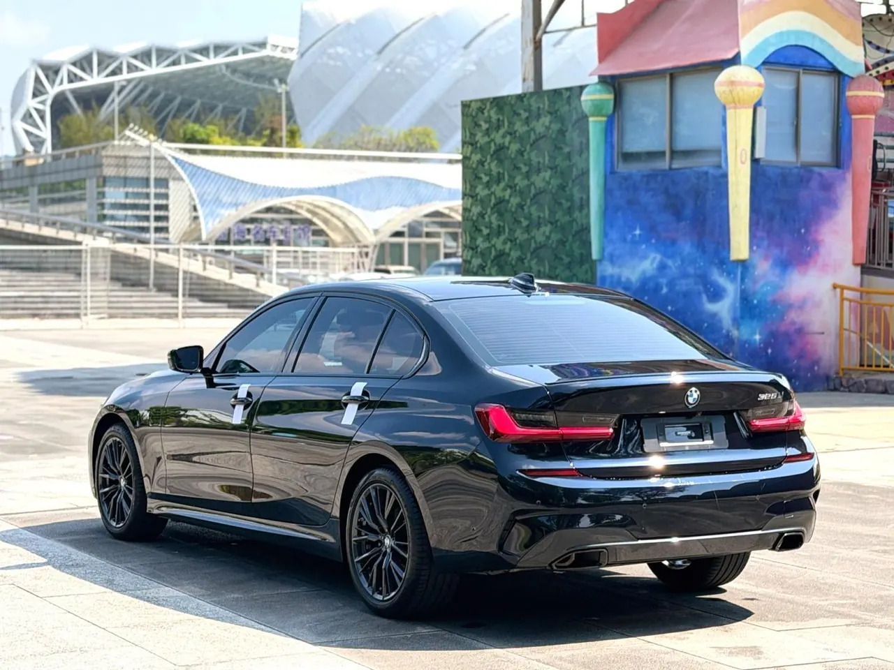 BMW 3 Series 2022 325Li 2.0T M Sports Obsidian Night Kit (Changed) Automatic Gear 4