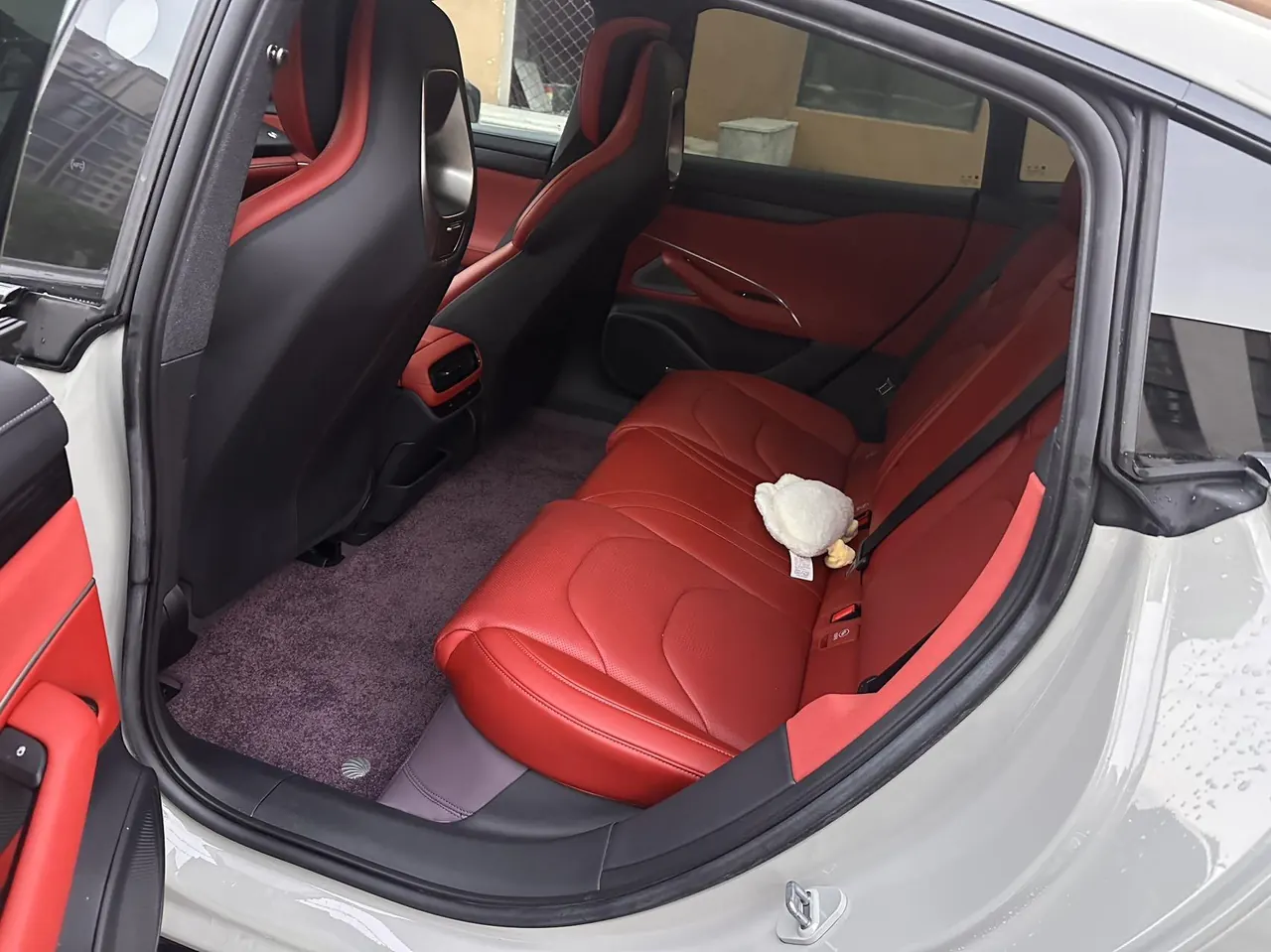 MI 2024 SU 7 830km Rear Drive Ultra Long Endurance High-end Smart Drive Pro Edition Automatic Gear 3