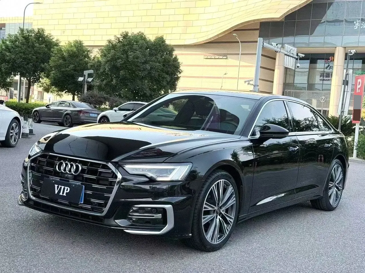 Open image lightbox: Audi 2022 A6L 2.0TFSI 45TFSI Quattro Selected Dynamic Automatic