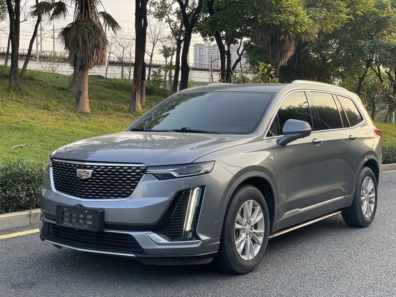 Cadillac 2021 XT6 2.0T 28T 7-seat luxury automatic gear - View 1