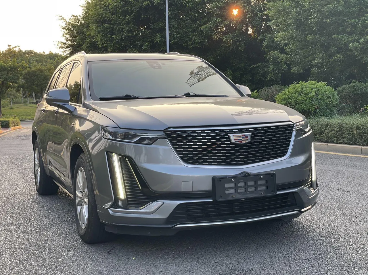 Cadillac 2021 XT6 2.0T 28T 7-seat luxury automatic gear 3
