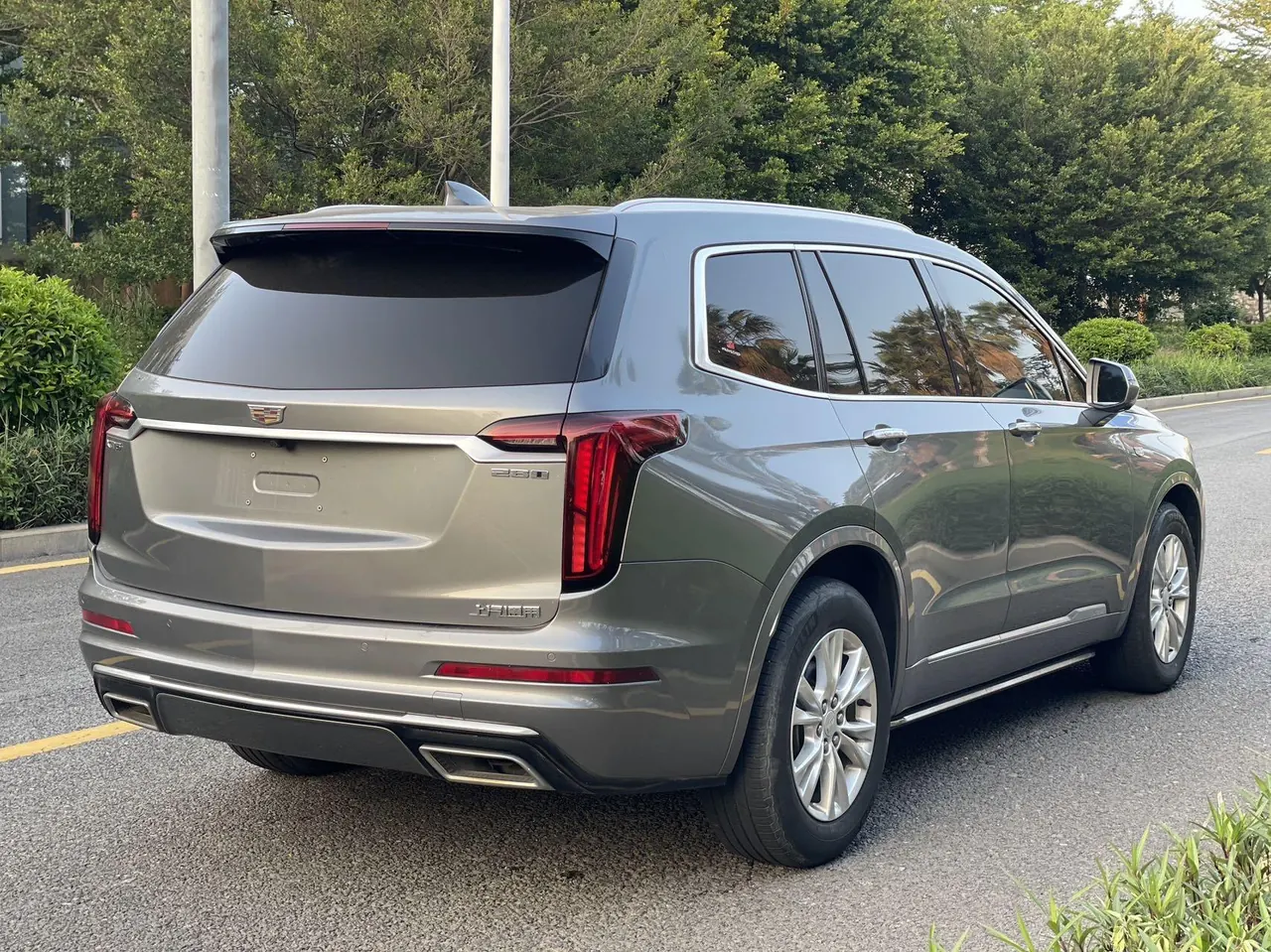 Cadillac 2021 XT6 2.0T 28T 7-seat luxury automatic gear 6