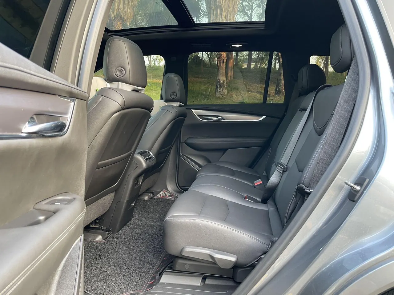 Cadillac 2021 XT6 2.0T 28T 7-seat luxury automatic gear 8