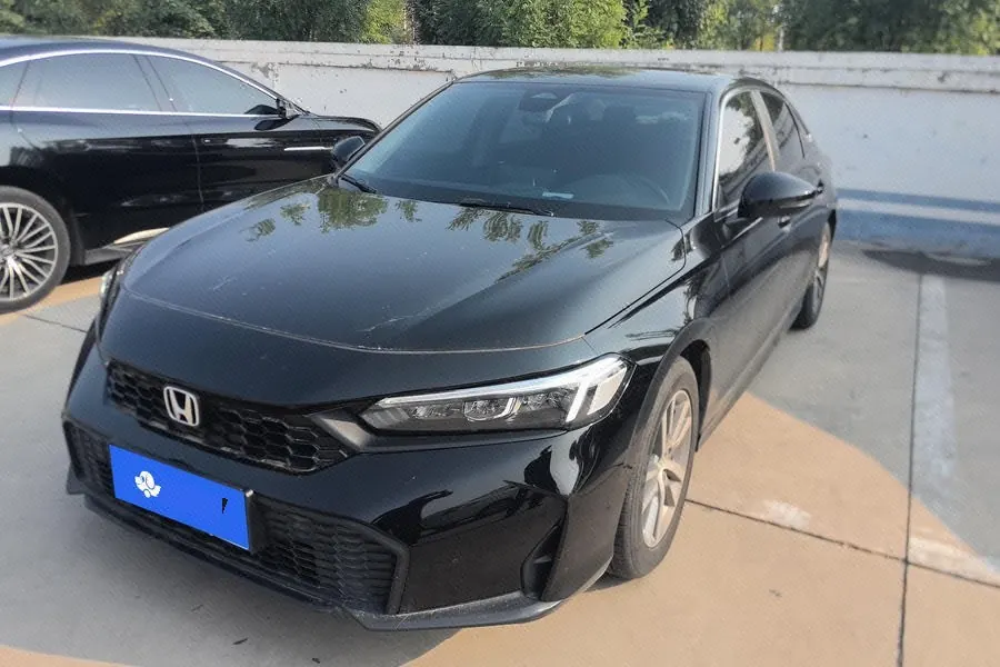 Honda 2025 Civic 1.5T Stepless 240TURBO Zhiqu Plus Automatic Gear - View 1