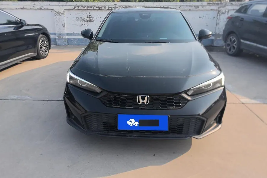 Honda 2025 Civic 1.5T Stepless 240TURBO Zhiqu Plus Automatic Gear 2