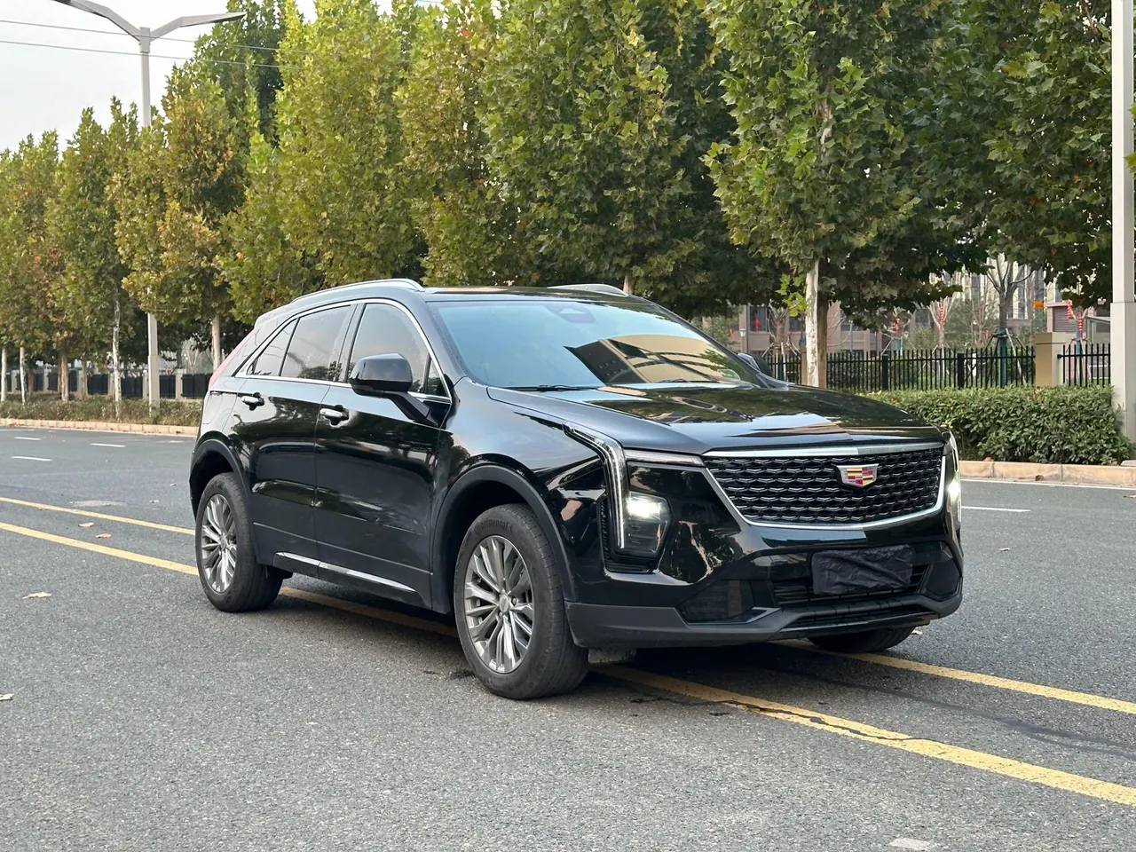 Cadillac 2024 XT4 48V 2.0T 28T Two-Drive Luxury Automatic Gear 2