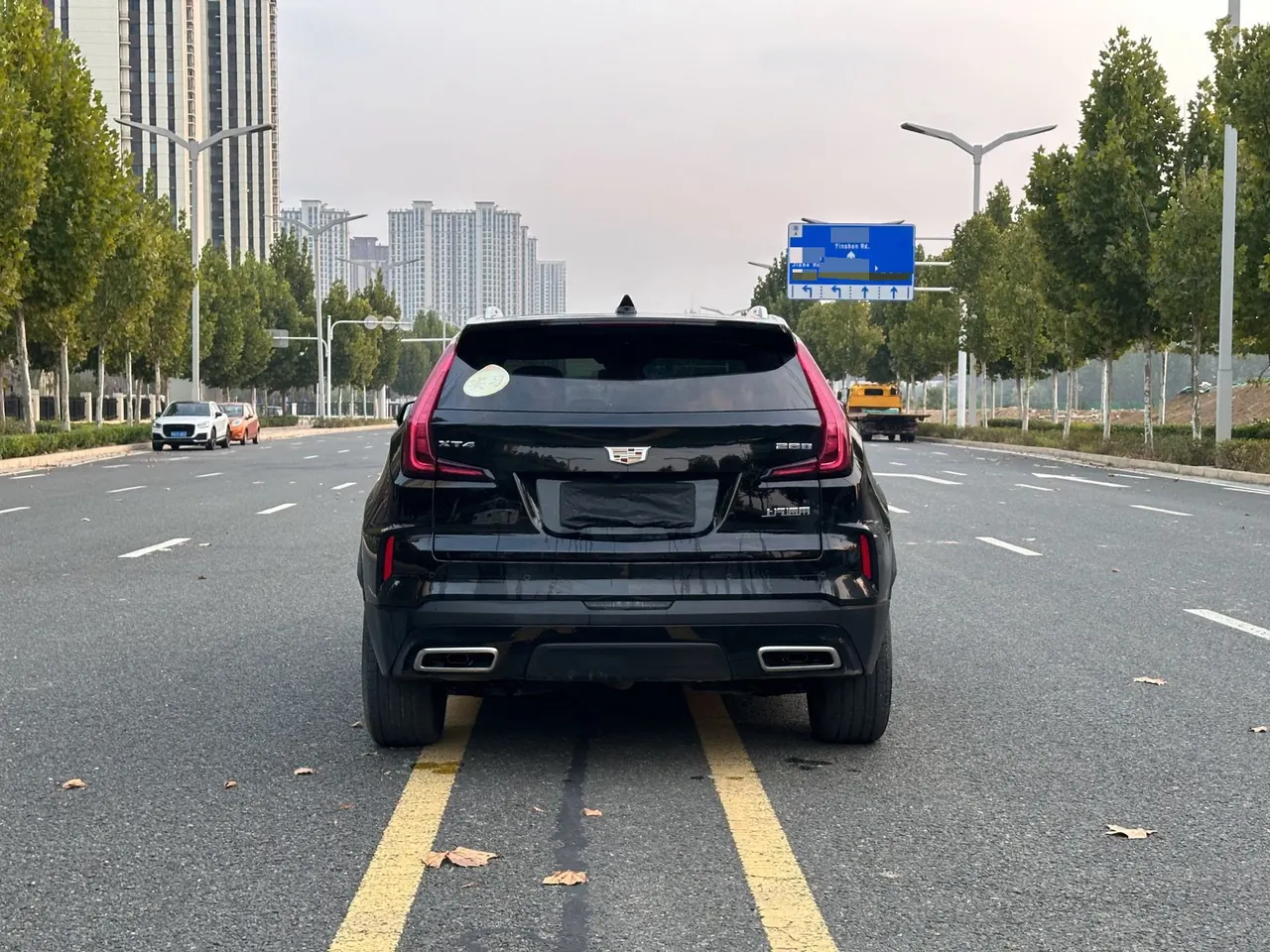 Cadillac 2024 XT4 48V 2.0T 28T Two-Drive Luxury Automatic Gear 7