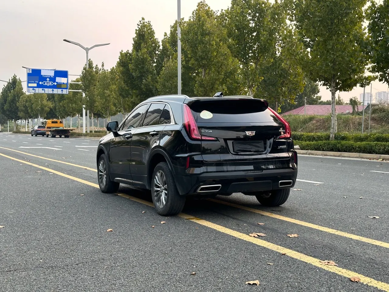 Cadillac 2024 XT4 48V 2.0T 28T Two-Drive Luxury Automatic Gear 8