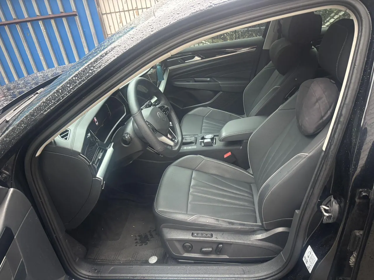Volkswagen 2024 Passat 2.0TSI 380TSI Longteng Edition Automatic Gear - View 1