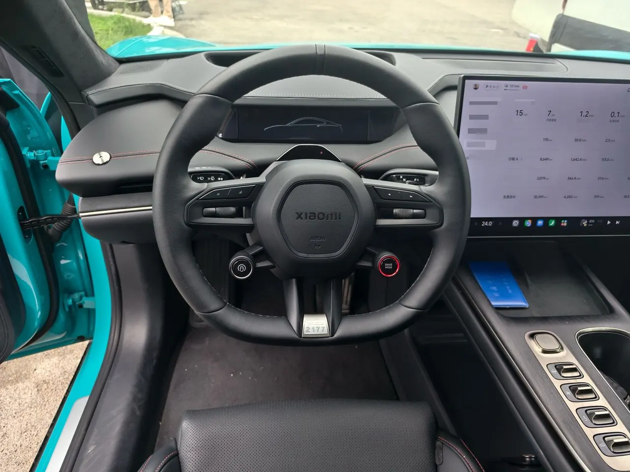 MI 2024 SU 7 750km Four-wheel Drive Max Founding Edition Automatic Gear 3