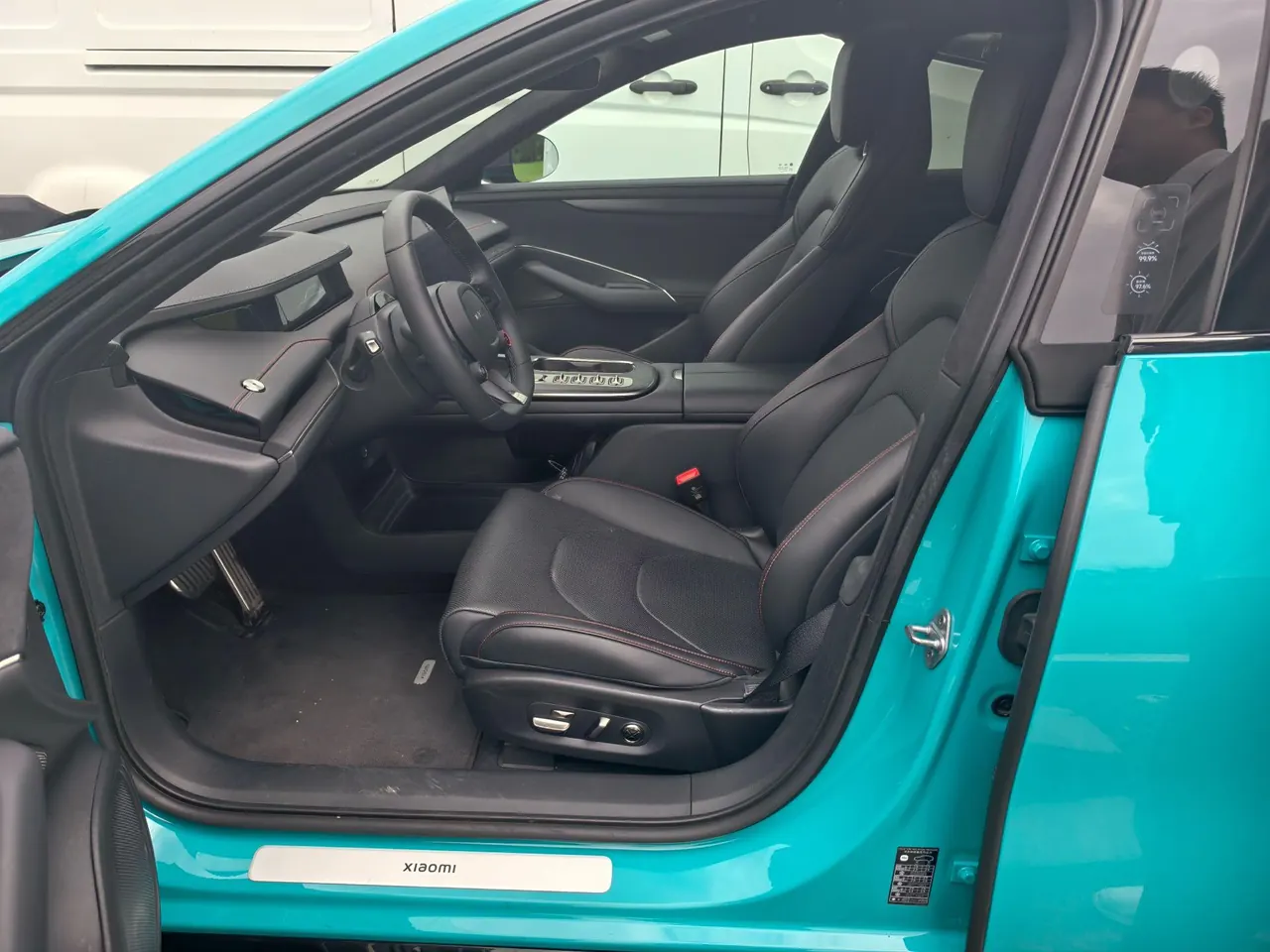 MI 2024 SU 7 750km Four-wheel Drive Max Founding Edition Automatic Gear 4