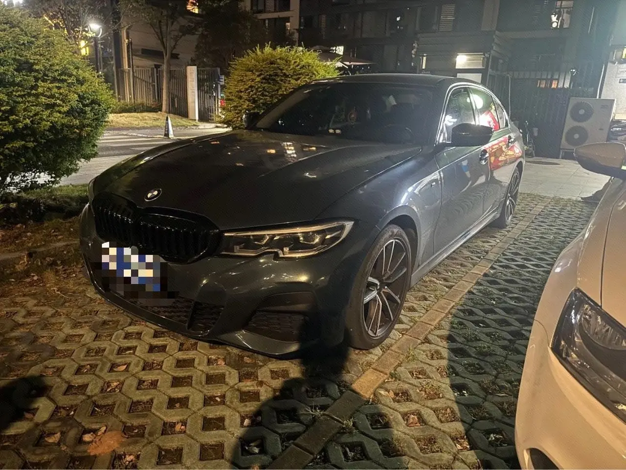 Open image lightbox: BMW 3 Series 2021 320Li 2.0T M Sports Suit Automatic Gear