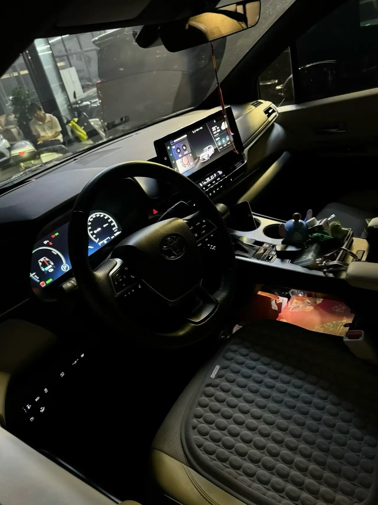 Toyota 2024 Grevia HYBRID 2.5 Stepless Zunjue ULTRA Edition Automatic Gear 3