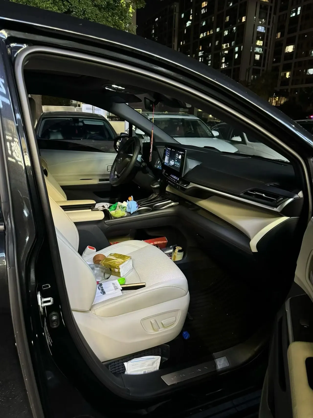 Toyota 2024 Grevia HYBRID 2.5 Stepless Zunjue ULTRA Edition Automatic Gear 5