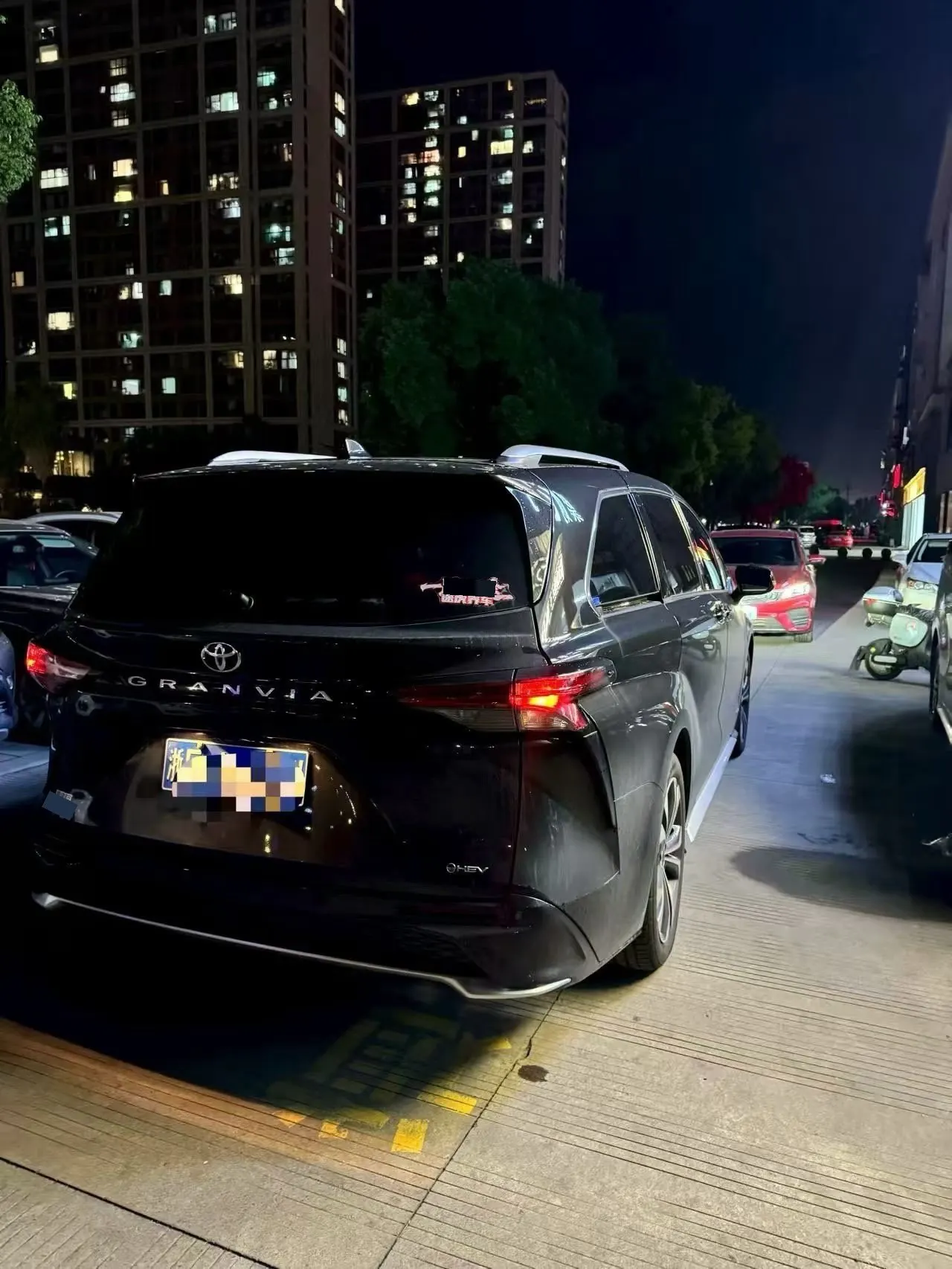 Toyota 2024 Grevia HYBRID 2.5 Stepless Zunjue ULTRA Edition Automatic Gear 8