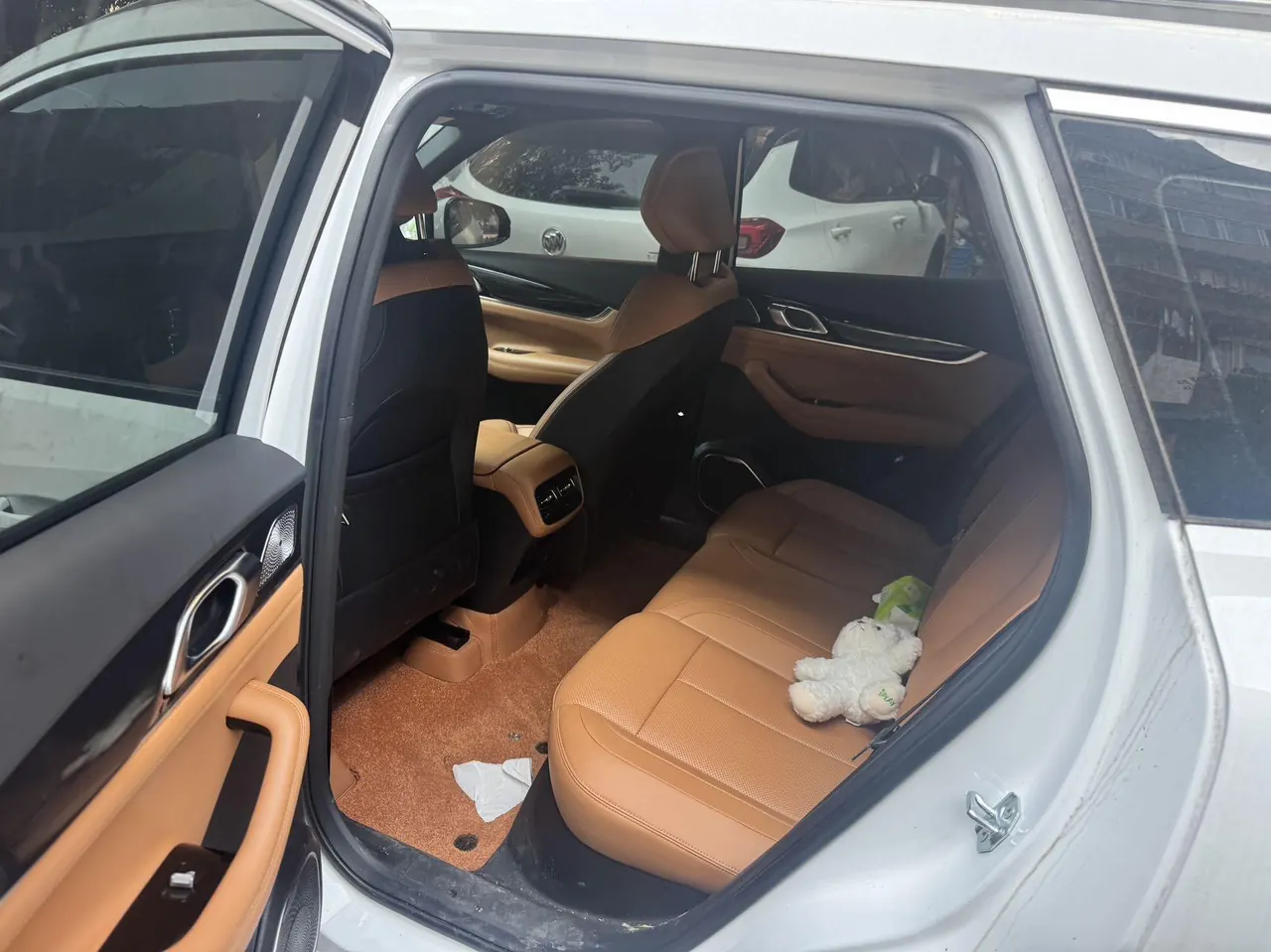 Geely 2025 Boyue L 1.5TD Shanhe Automatic Gear 4